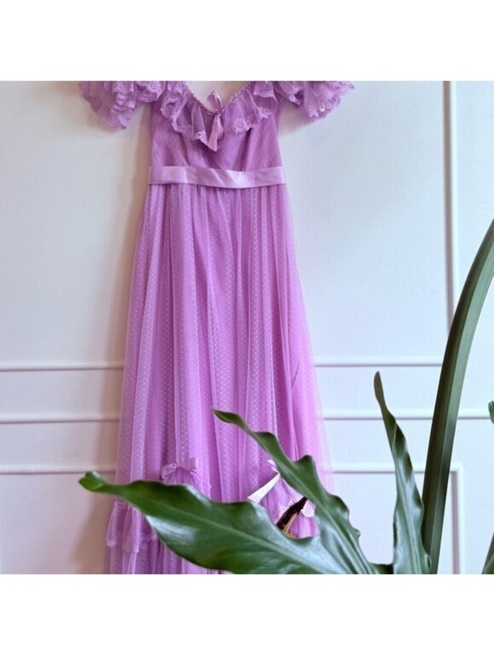 Vintage Lilac Lace Evening Gown | Vintage Prom Dress | French Dress up - Picture 2 of 10